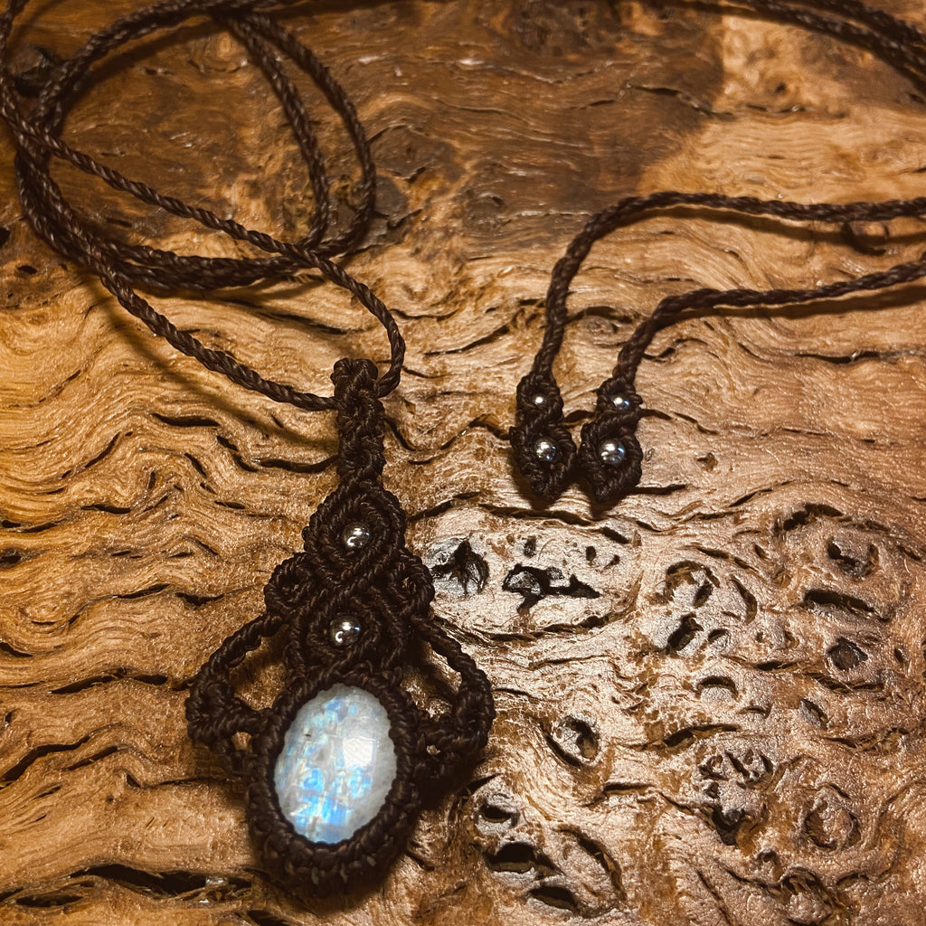 Collar "ECLIPSE" Piedra luna