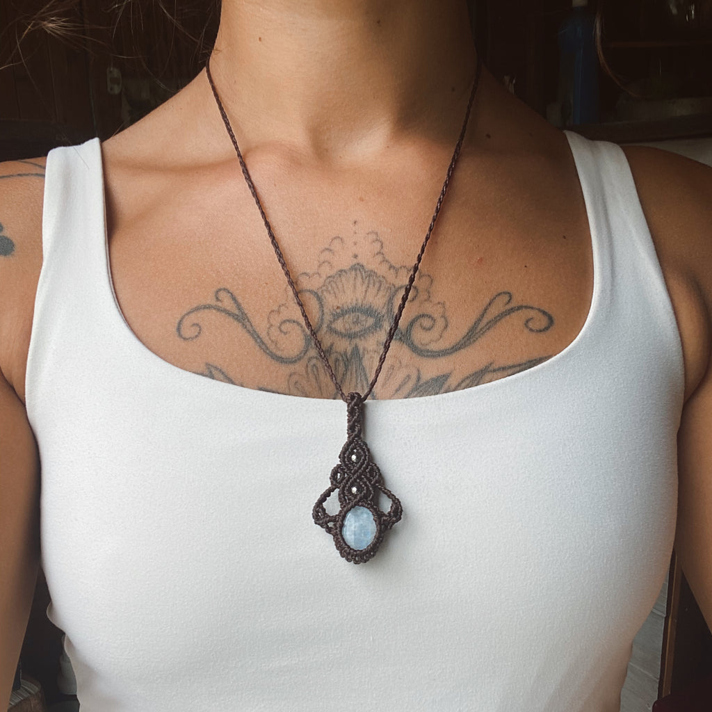 Collar "ECLIPSE" Piedra luna