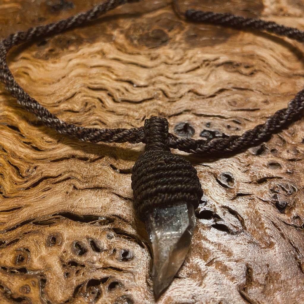 Collar "VÖRDR" cuarzo