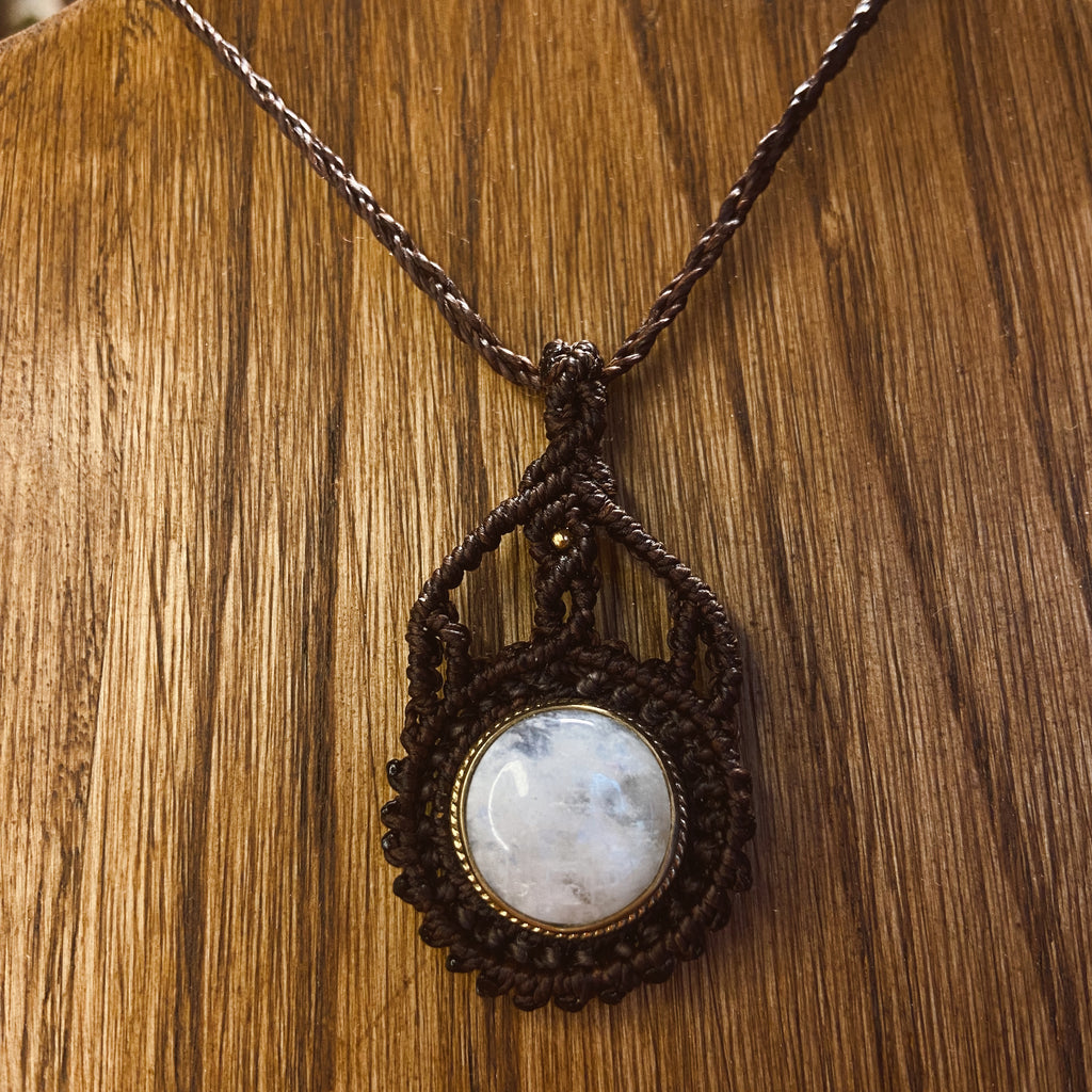 Collar "Eclipse" piedra luna