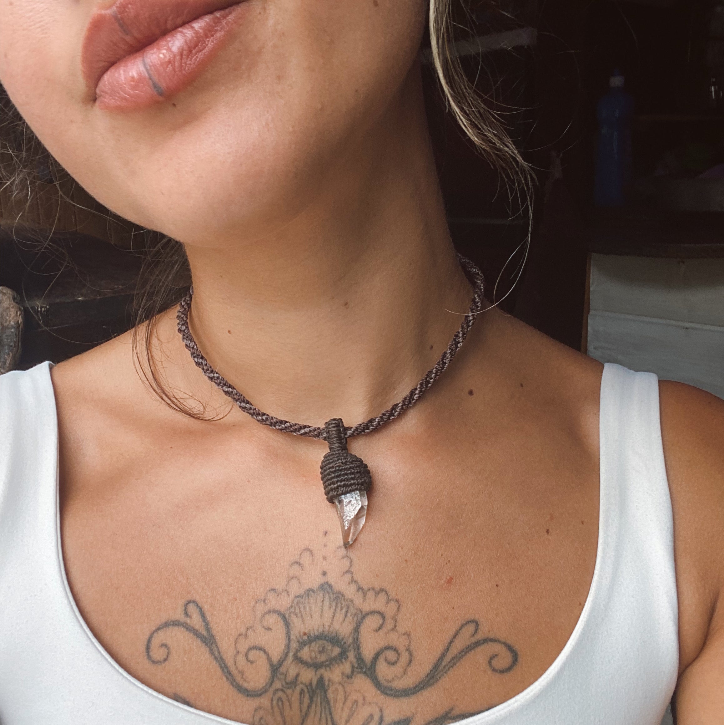 Collar "VÖRDR" cuarzo