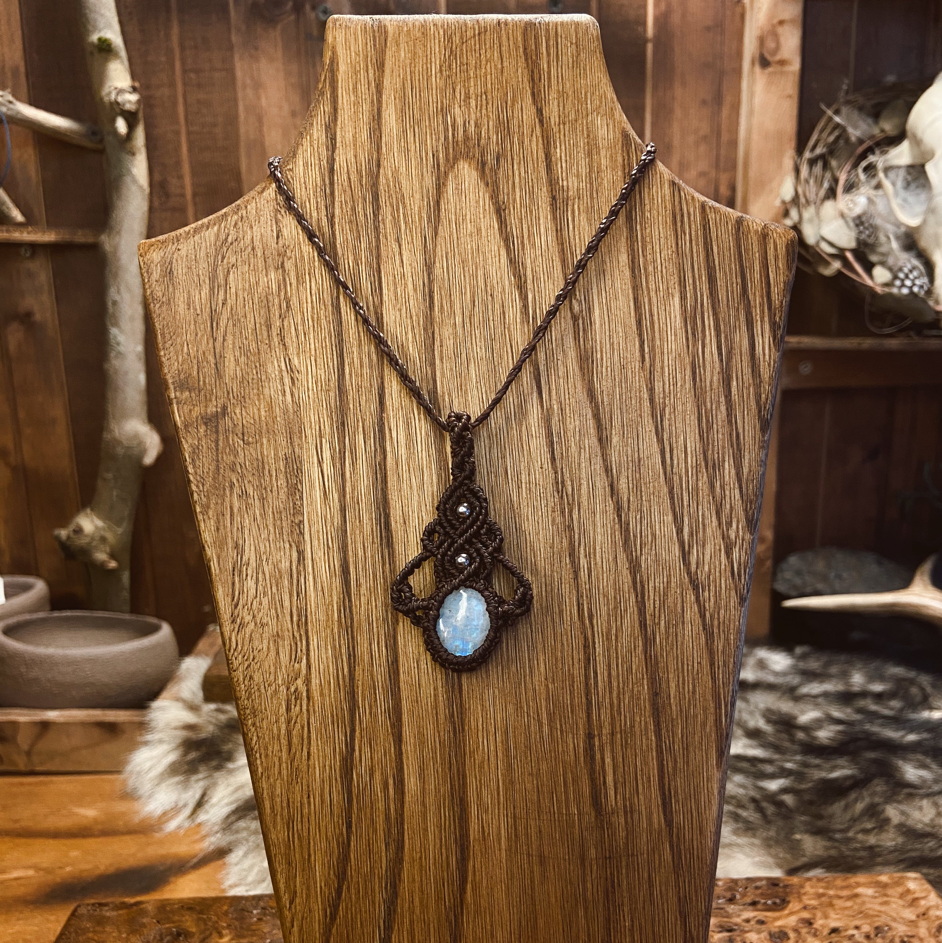 Collar "ECLIPSE" Piedra luna
